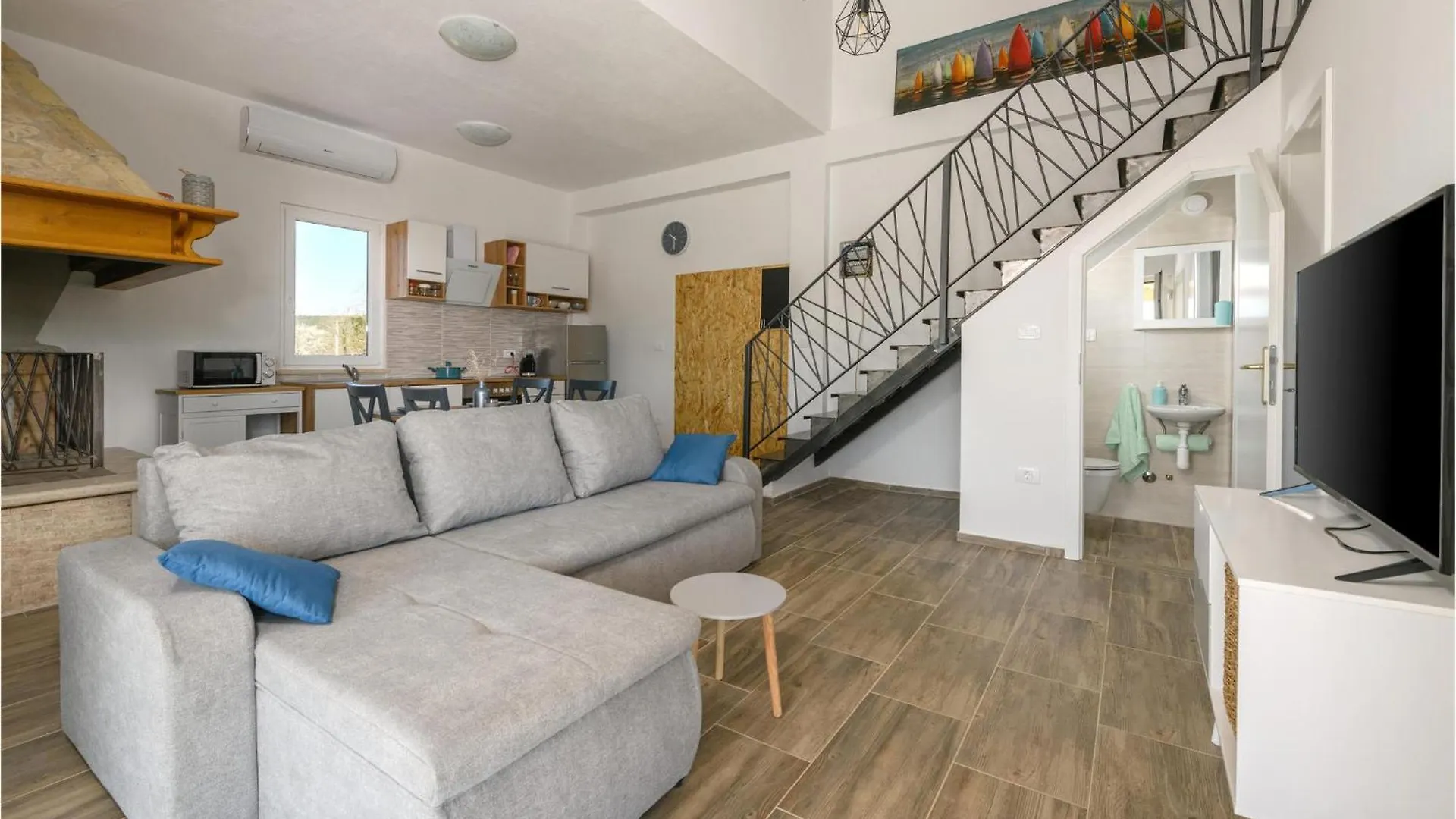Gorgeous Home In Krsan With Kitchen Dom wakacyjny